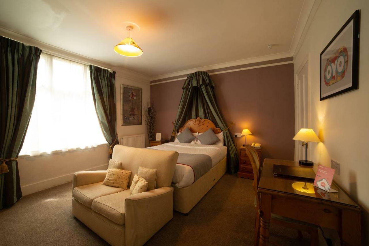 Fines Bayliwick Hotel Bracknell Exteriér fotografie