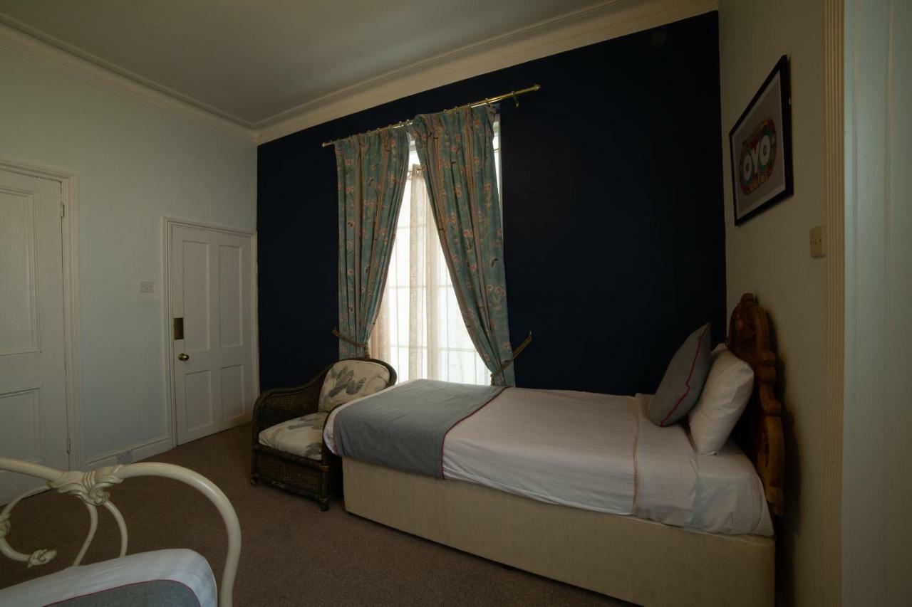 Fines Bayliwick Hotel Bracknell Exteriér fotografie