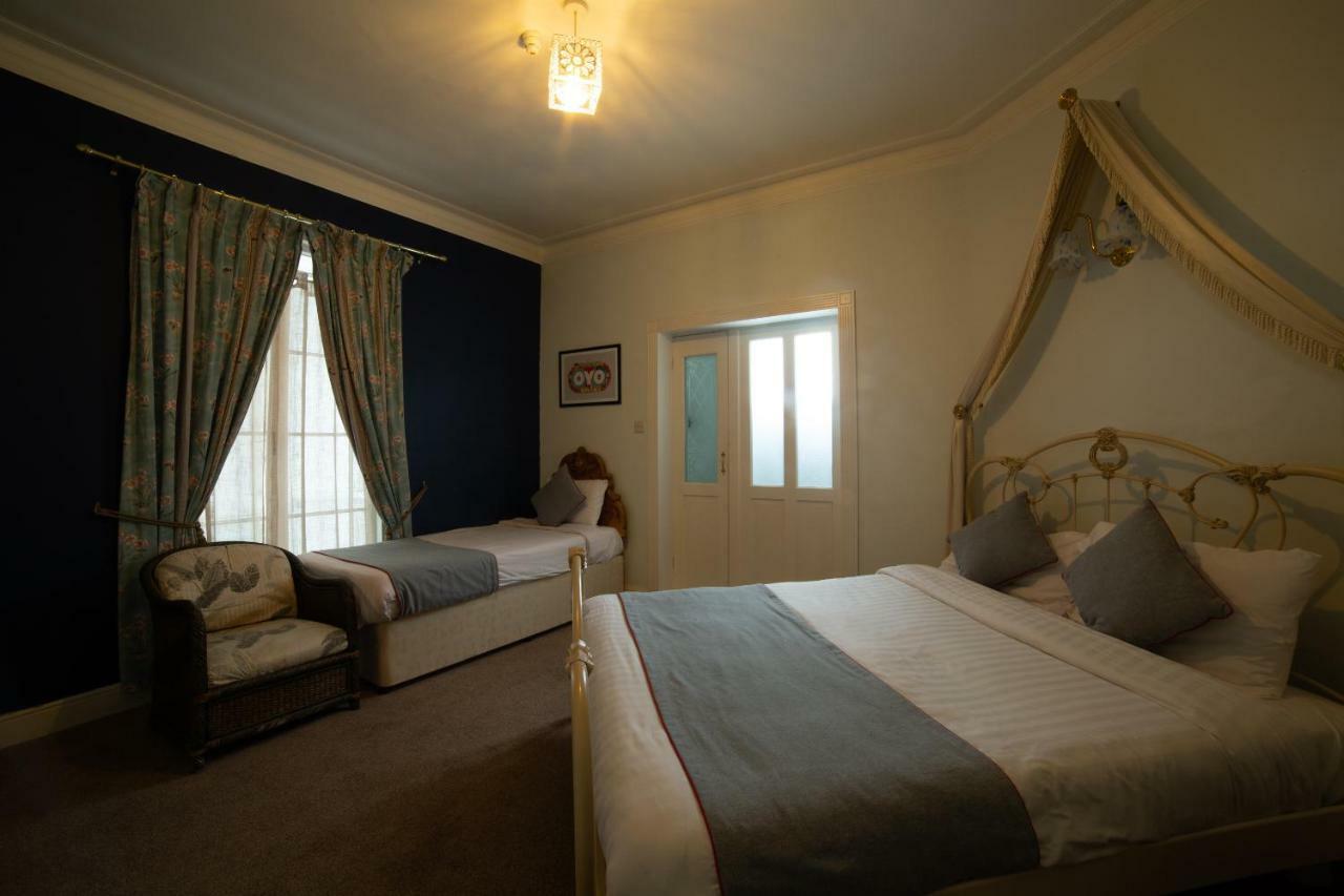 Fines Bayliwick Hotel Bracknell Exteriér fotografie